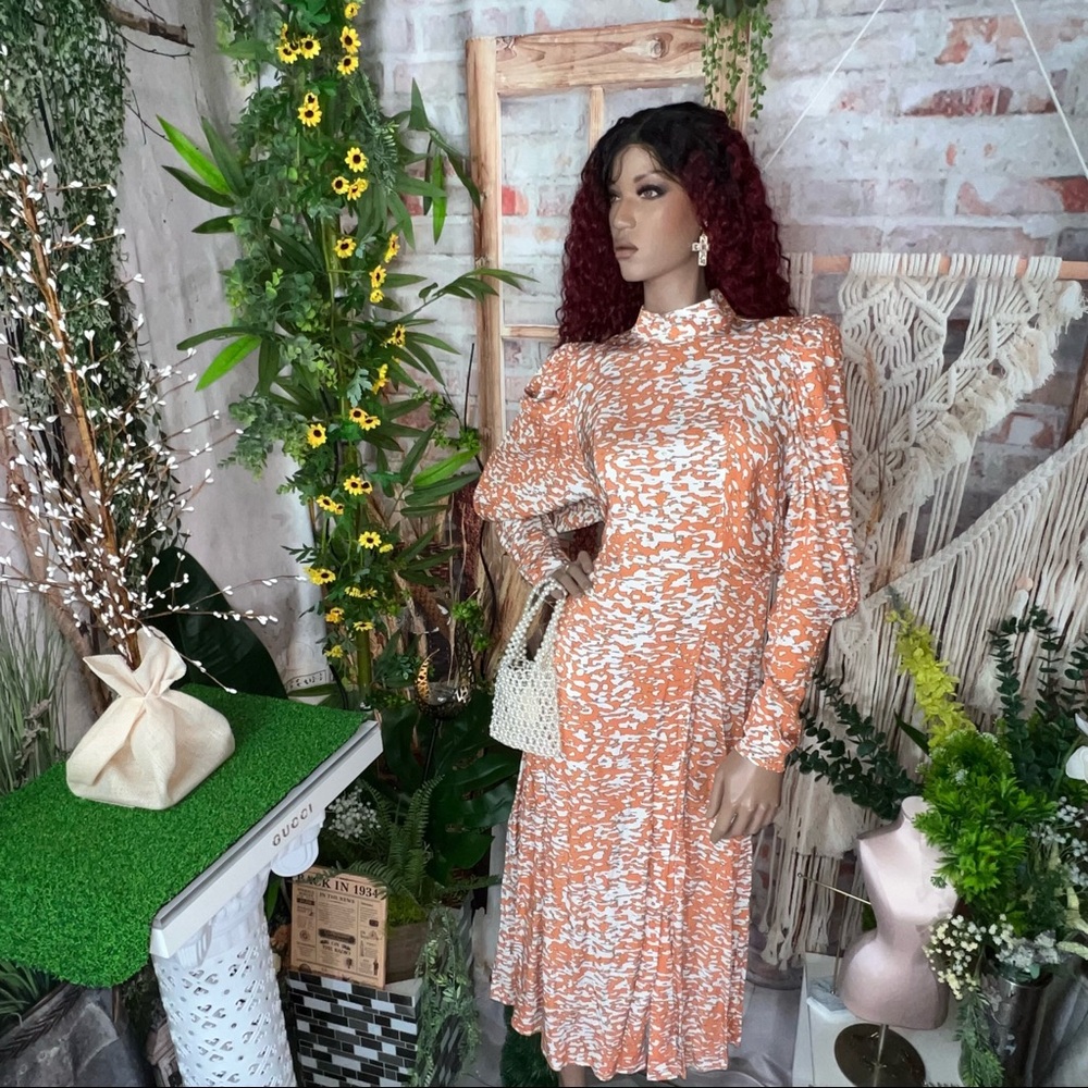 Orange Puff sleeve dress